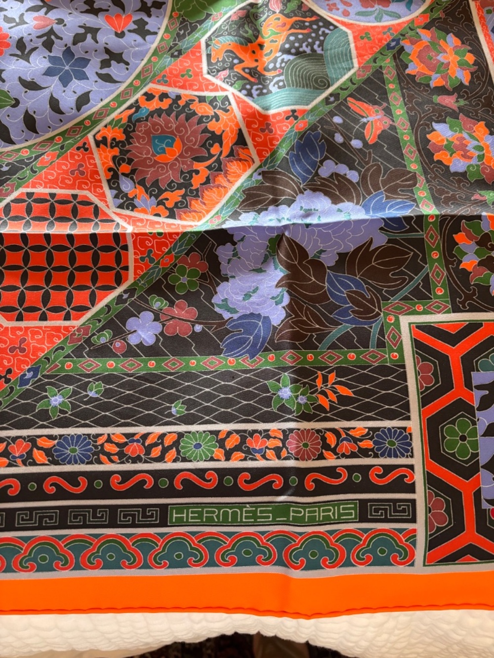 Hermes Collections Imperiales Silk Scarf - Picture 2 of 8